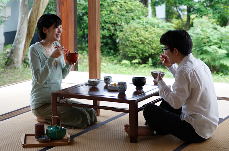 朝食
